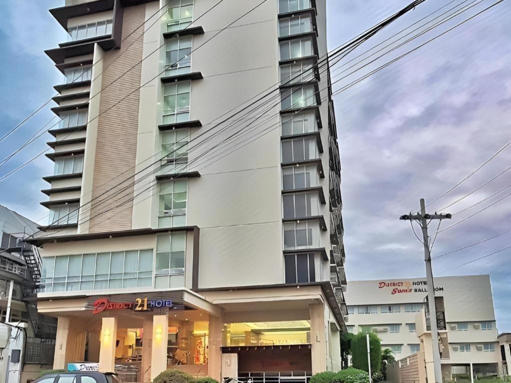 District 21 Hotel Iloílo Exterior foto
