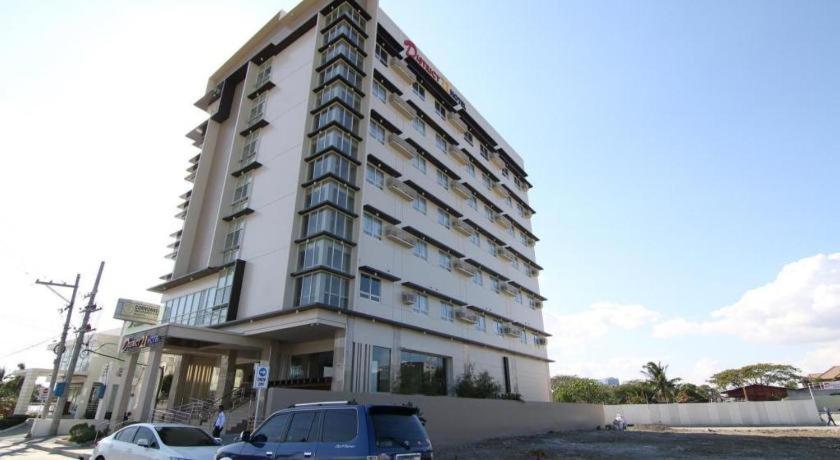 District 21 Hotel Iloílo Exterior foto
